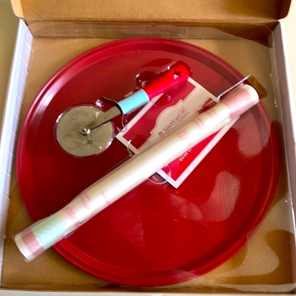 American girl by Williams-Sonoma Pizza baking set. Used once